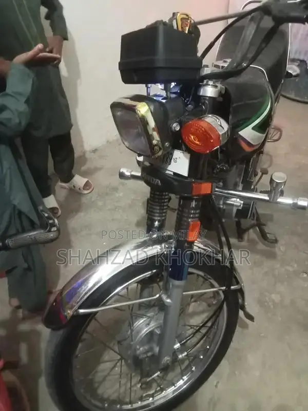 High Performance Multi-Cylinder Vehicle Engine Components