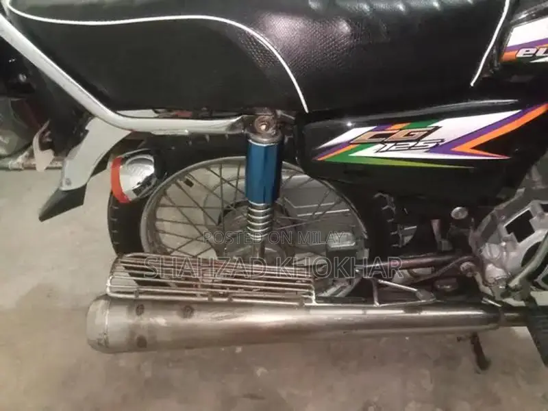 High Performance Multi-Cylinder Vehicle Engine Components