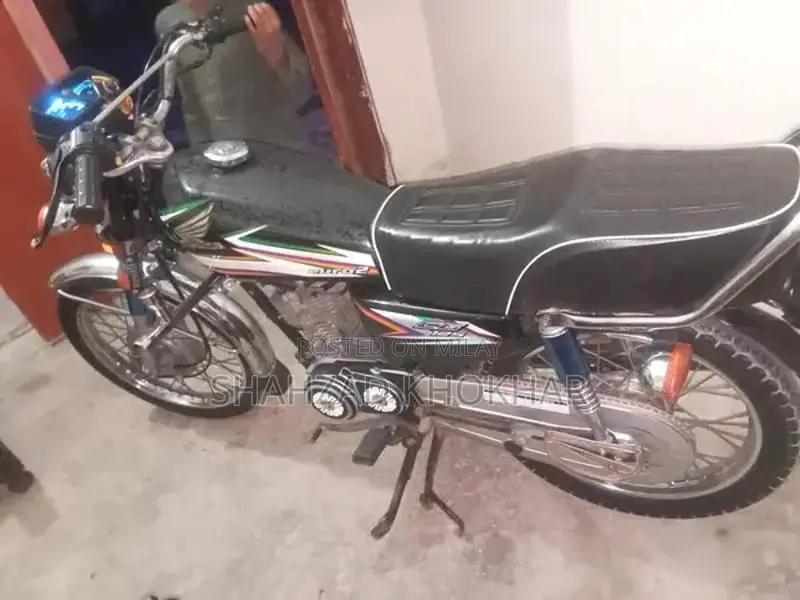 High Performance Multi-Cylinder Vehicle Engine Components