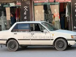 Toyota Corolla 1987 Vintage Sedan - Classic 12V Model