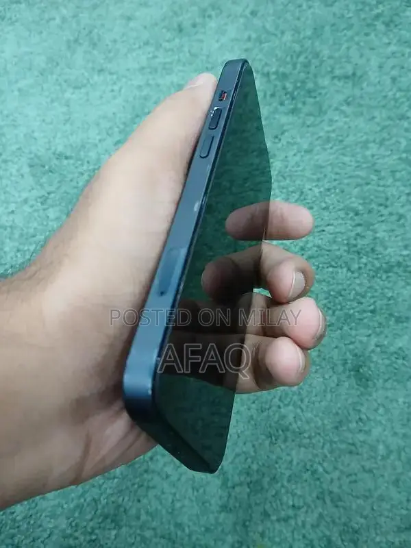 Apple iPhone 13 128GB Smartphone Lightly Used