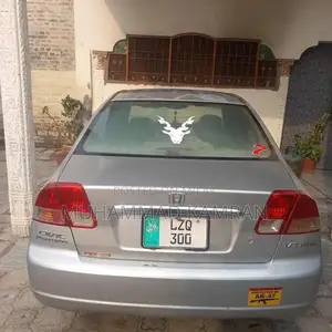 2005 Full Opinion Sedan - Well-Maintained Vehicle