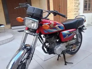 Photo - Honda 125 Motorcycle with New Tire - Excellent Condition