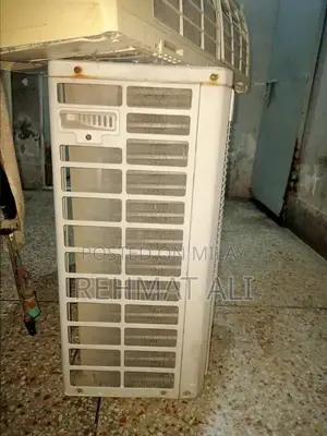 Split Air Conditioner with Advanced Cooling Features