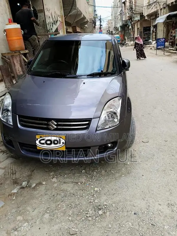 Swift 2018 Automatic Hatchback Low Mileage