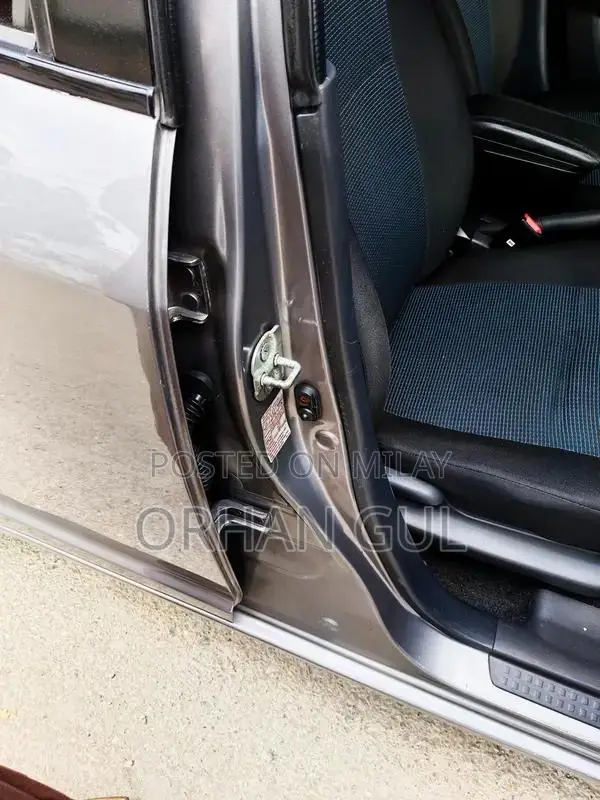 Swift 2018 Automatic Hatchback Low Mileage