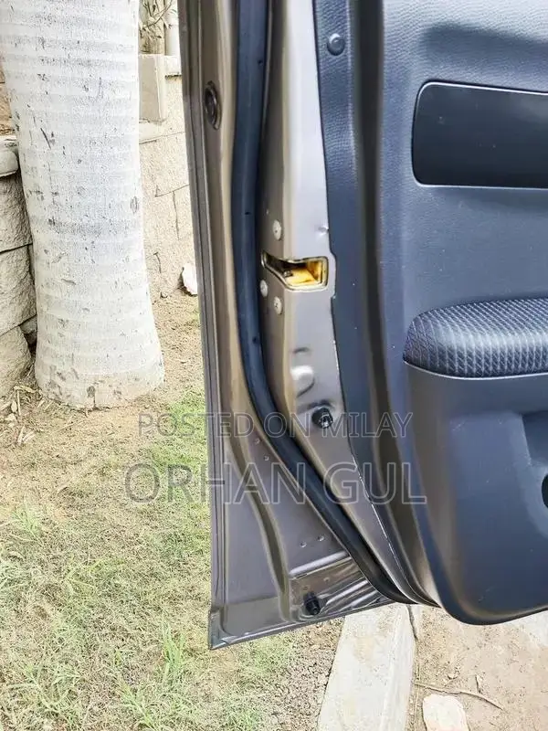 Swift 2018 Automatic Hatchback Low Mileage