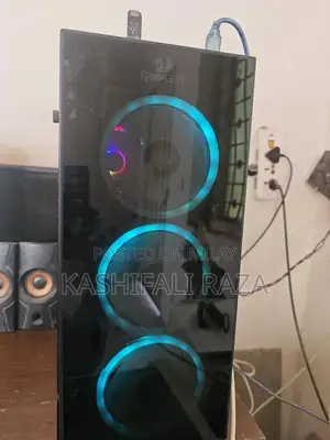 High-Performance Gaming Desktop with Core i5 and RX 580