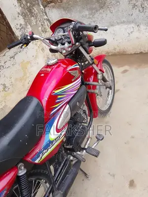 Vehicle Model 22-23 Engine CD70 Motorcycle