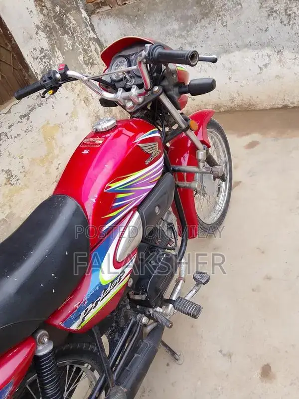 Vehicle Model 22-23 Engine CD70 Motorcycle