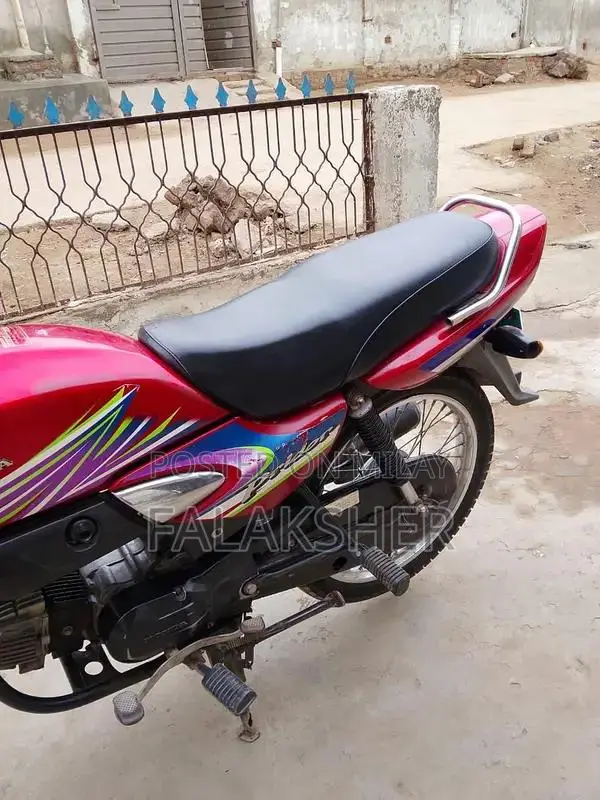 Vehicle Model 22-23 Engine CD70 Motorcycle