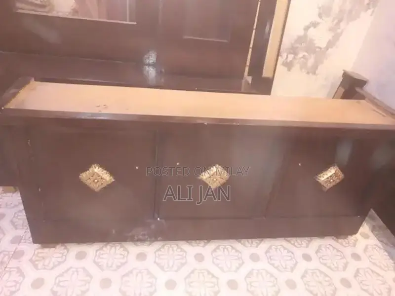 Bed Shokas Dressing Furniture Item