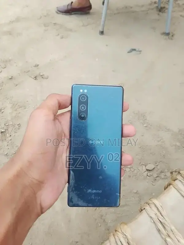 Sony Xperia 5 Smartphone - Premium Compact Mobile Device