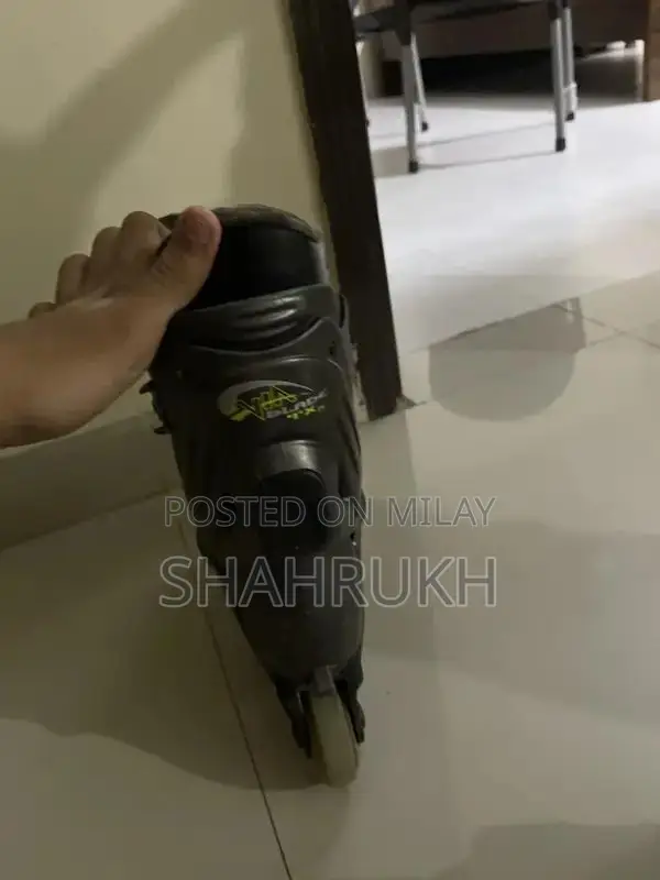 Kids Skates Size 44 - Comfortable Recreational Skating Footwear