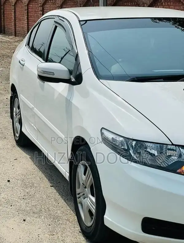 2017 Honda City IVTEC Sedan - Well-Maintained Compact Car