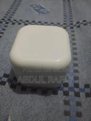 High-Power 25W USB-C Charging Adapter for Mobile Devices