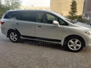 Honda Airwave Compact MPV with Climate Control and Pedal Shifter