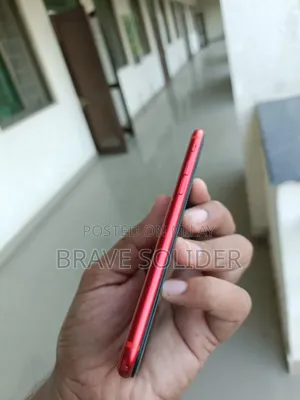 New Apple iPhone SE (2020) 64 GB Red