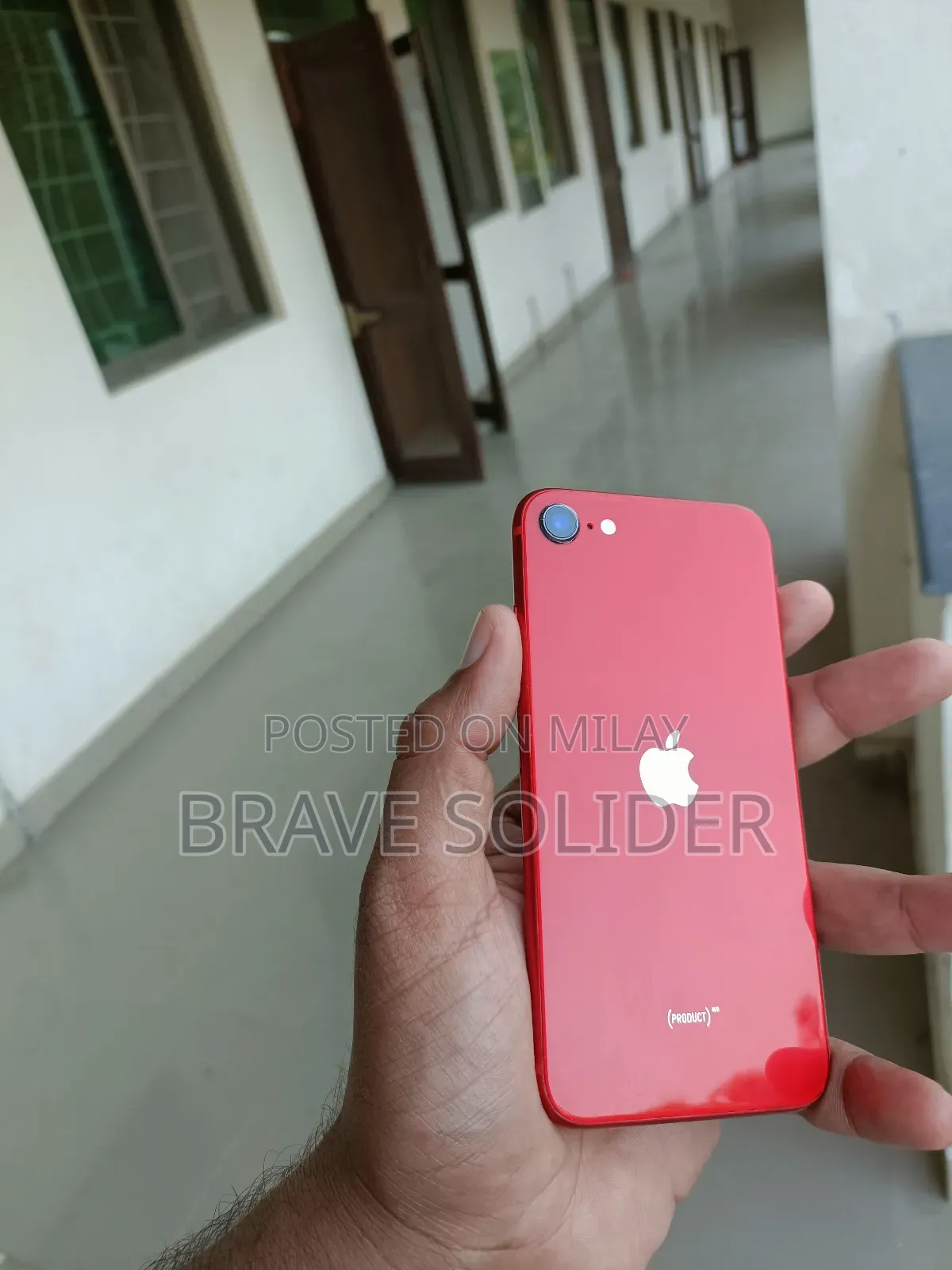 New Apple iPhone SE (2020) 64 GB Red