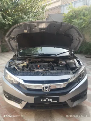 Honda Civic EX Hatchback 2018 Silver
