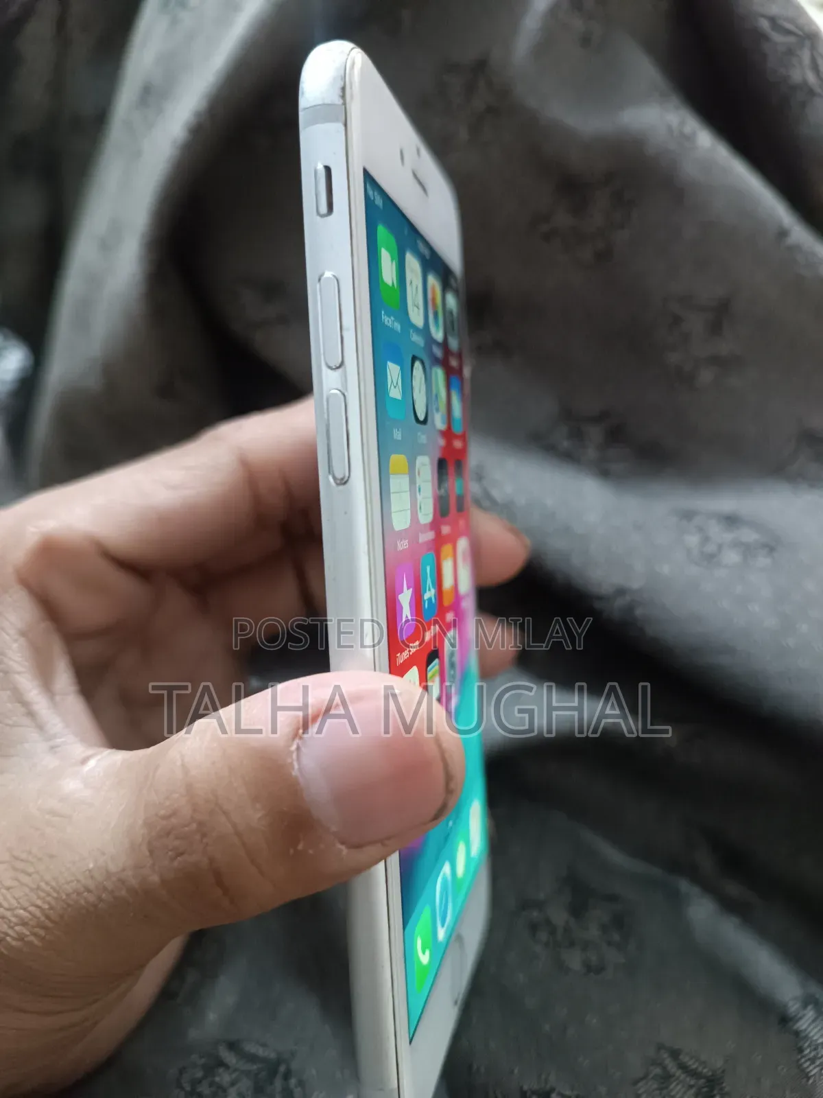 Apple iPhone 6 16 GB Gray