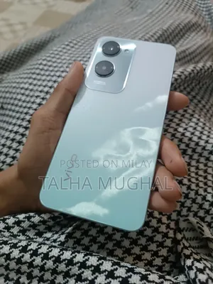Photo - Vivo Y18 128 GB Blue