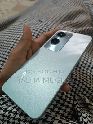 Vivo Y18 128 GB Blue