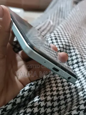 Vivo Y18 128 GB Blue