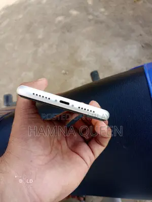 Apple XR 64 GB White