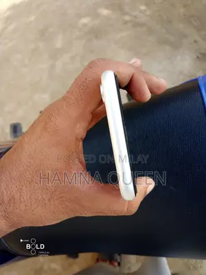 Apple XR 64 GB White