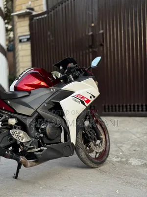 Yamaha R3 2019