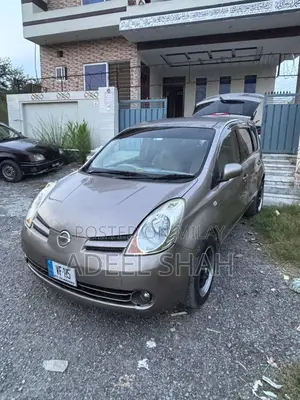 Photo - Nissan Note 2006 Brown