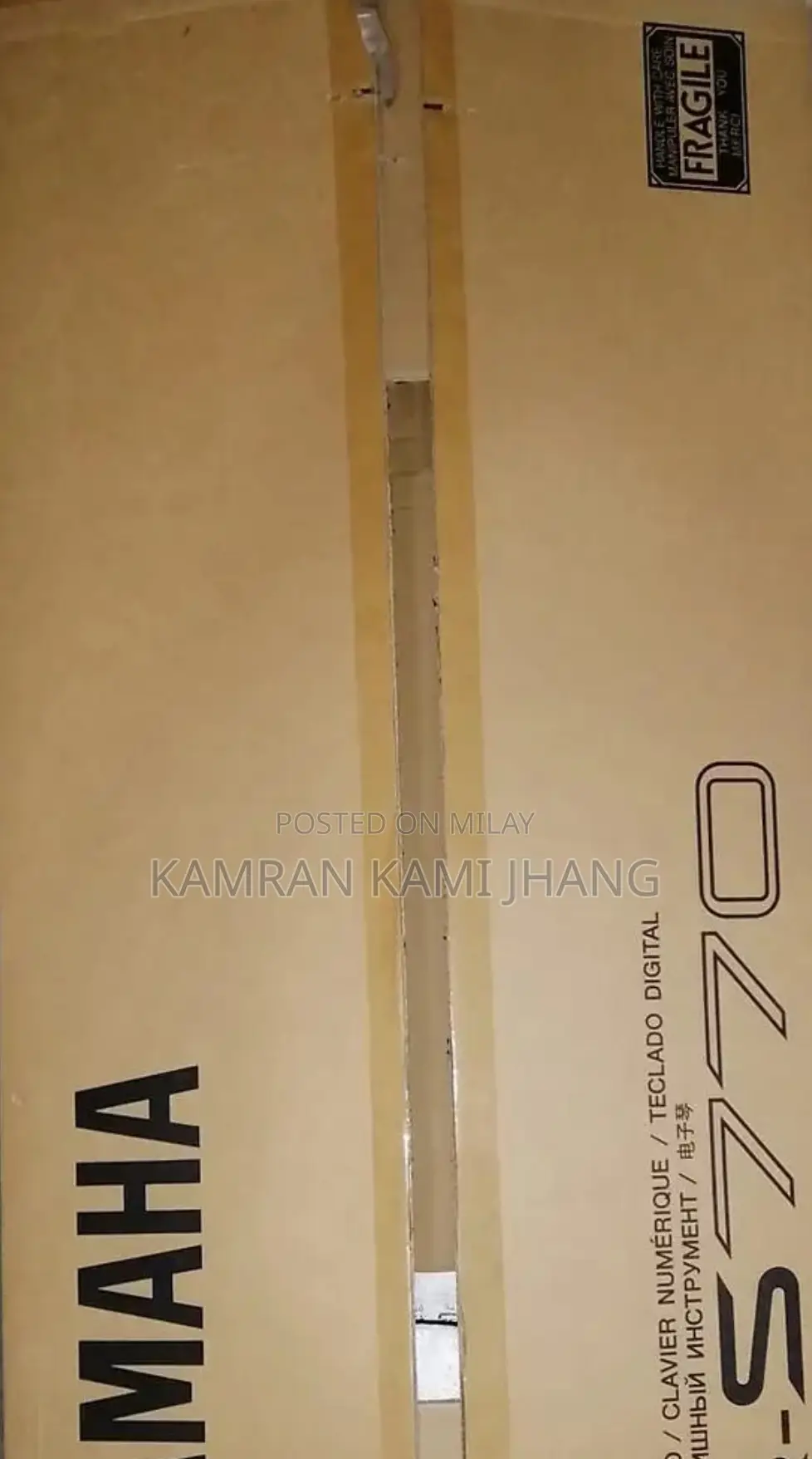 Yamaha PSR S770 Keyboard for Sale in Good Condition