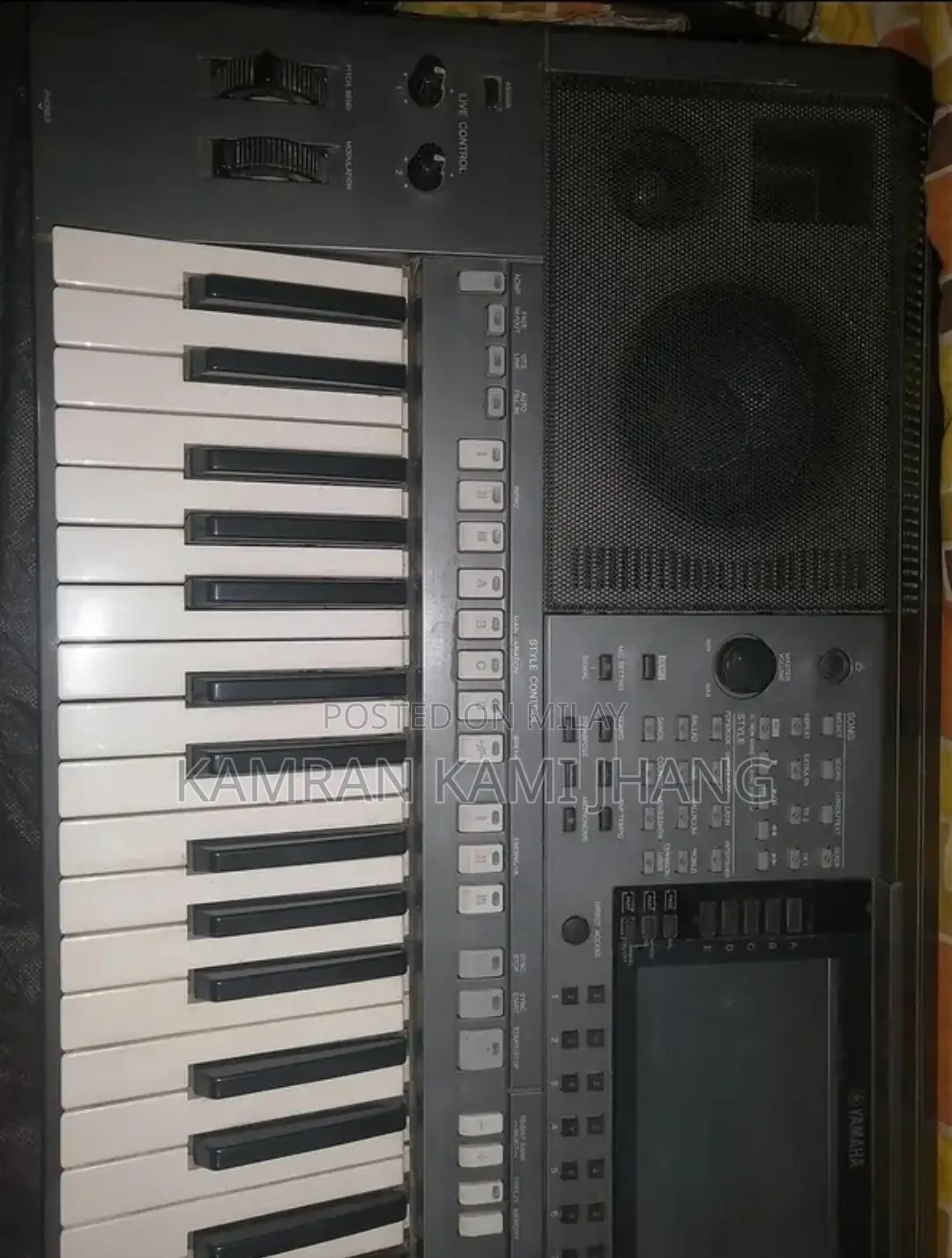 Yamaha PSR S770 Keyboard for Sale in Good Condition