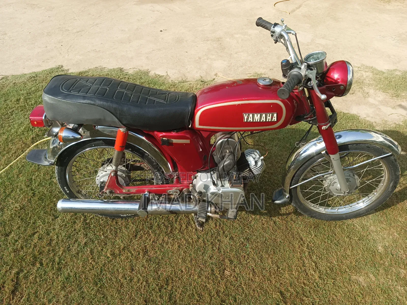 Yamaha 1978 Red