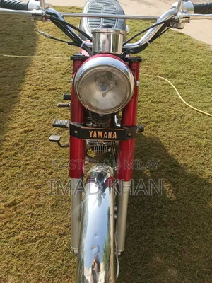 Yamaha 1978 Red