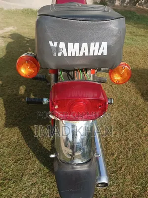 Yamaha 1978 Red