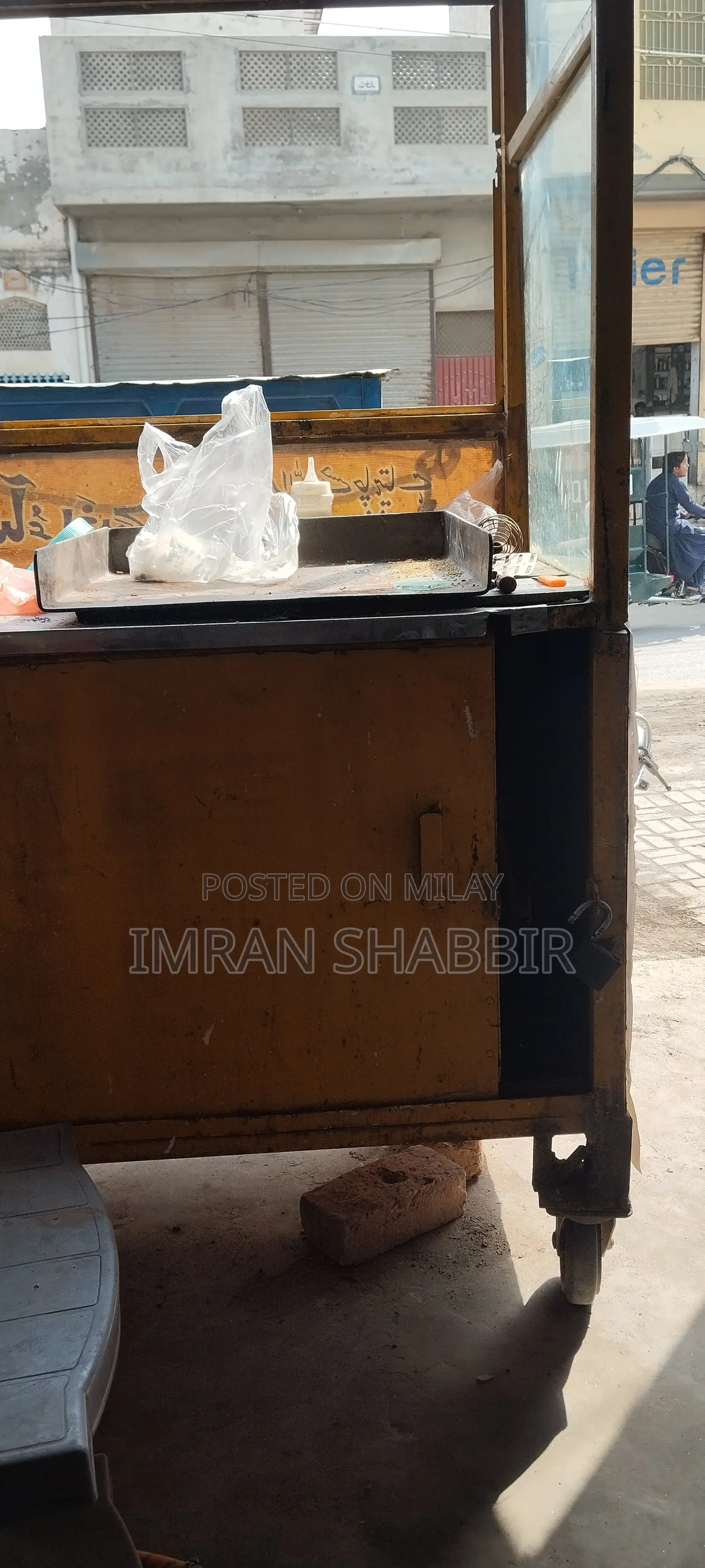 بسم اللہ* برگر شاپ کا مکمل سامان برائے فروخت مکمل برگر شاپ کے Bhghد