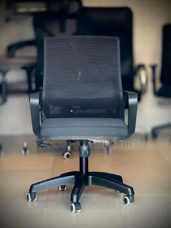 Ergonomic Black Office Chair with Mesh Back and Swivel Wheels