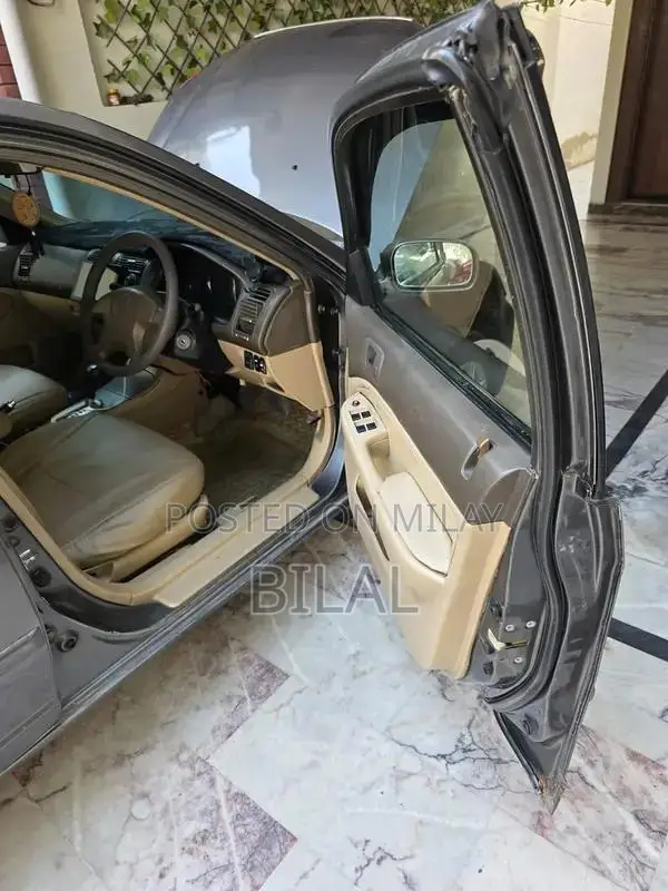 Honda Civic EXi 2004 Automatic Sedan