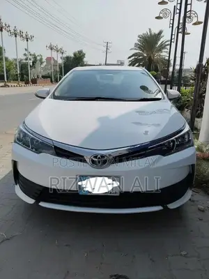 Photo - Toyota Corolla Altis 1.6 Automatic Sedan - Pristine Condition