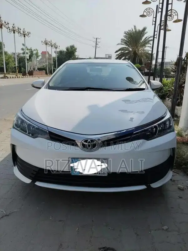 Toyota Corolla Altis 1.6 Automatic Sedan - Pristine Condition