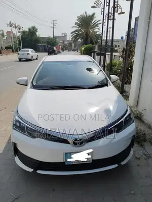 Toyota Corolla Altis 1.6 Automatic Sedan - Pristine Condition