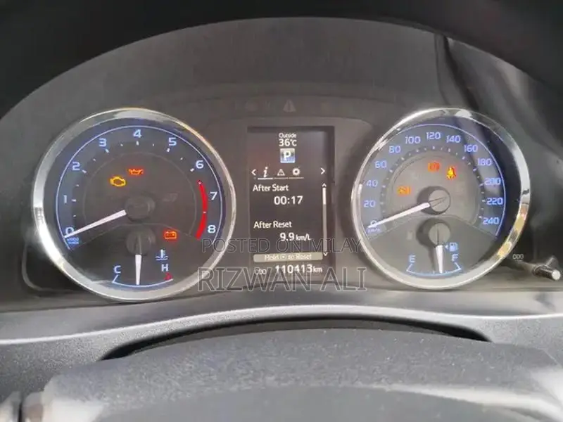 Toyota Corolla Altis 1.6 Automatic Sedan - Pristine Condition