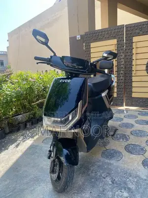 Photo - Evee GEN-Z Electric Scooter - High-Performance Urban Ride