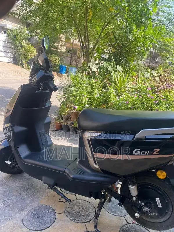 Evee GEN-Z Electric Scooter - High-Performance Urban Ride