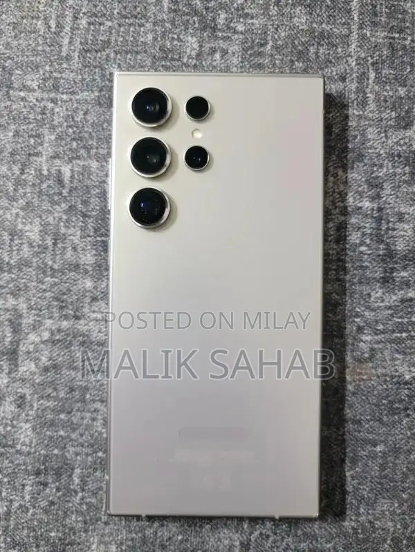 Samsung Galaxy S24 Ultra 5G Smartphone