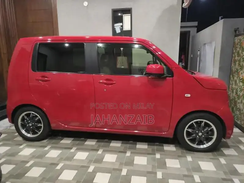 Honda N-WGN G Compact Hatchback - Excellent Condition