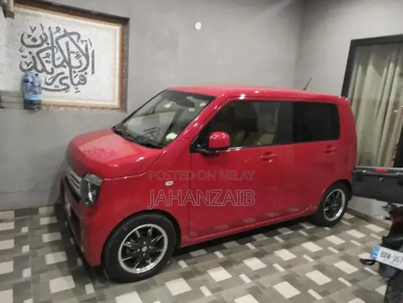 Honda N-WGN G Compact Hatchback - Excellent Condition