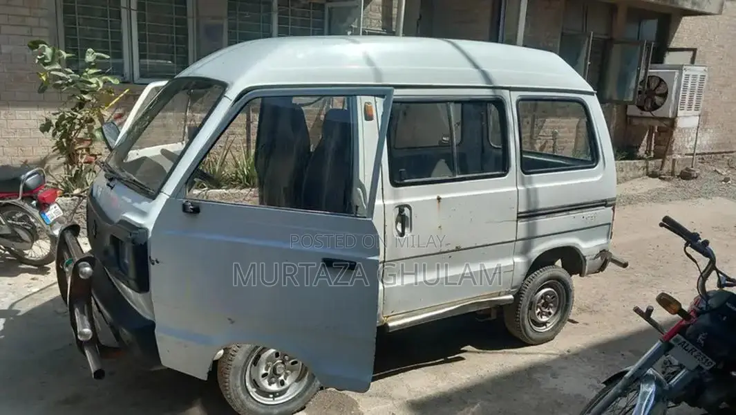 Suzuki Bolan Carry Commercial Van 2007 Model